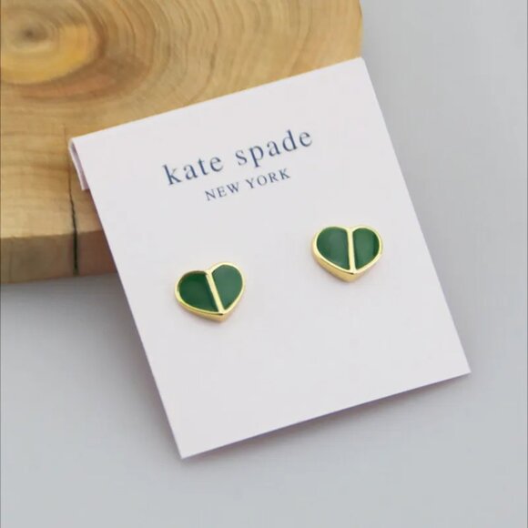 NEW kate spade Heritage Spade Heart Stud Earrings Gold/Green - Picture 3 of 6